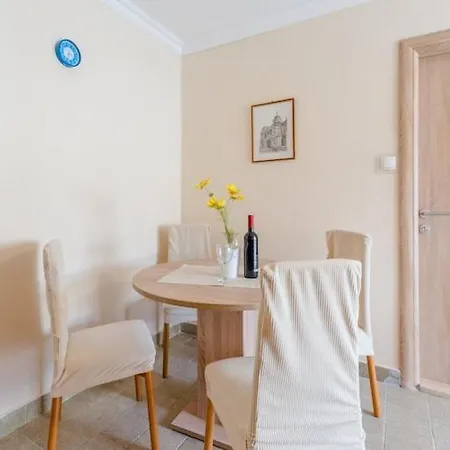 Fidelis - Two Bedroom With Terrace 6