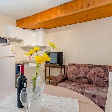 Fidelis - Two Bedroom With Terrace 6 Apartman Trogir