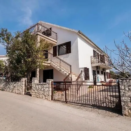 Appartamento Fidelis - Two Bedroom With Terrace 6 Traù