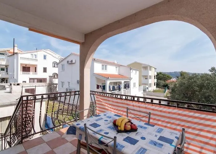Apartament Fidelis - Two Bedroom With Terrace 6 *