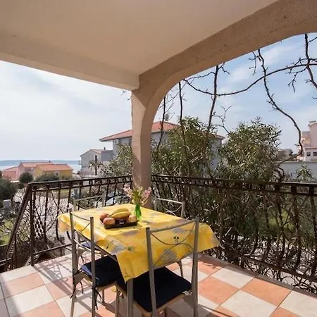Appartamento Fidelis - Two Bedroom With Terrace 6 Traù