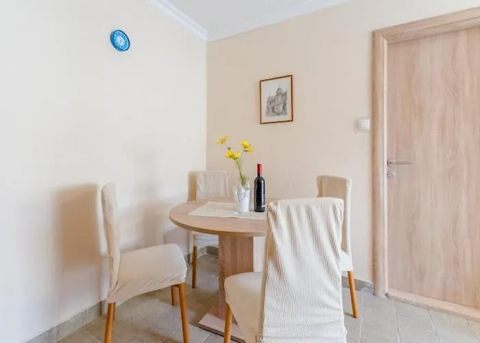 Fidelis - Two Bedroom With Terrace 6
