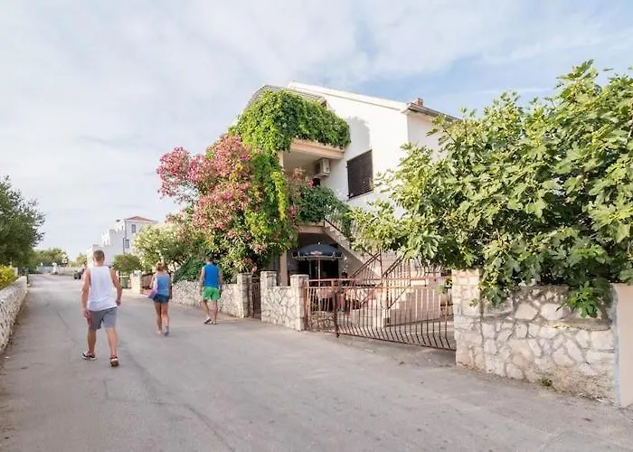 Fidelis - Two Bedroom With Terrace 6 Apartment